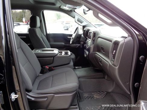 Used 2021 Chevrolet Silverado 1500 Custom Trail Boss w/ Midnight Edition image 23