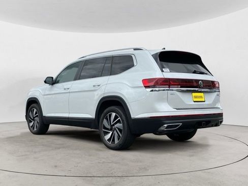 New 2025 Volkswagen Atlas SEL image 6