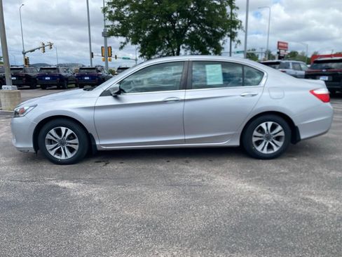Used 2013 Honda Accord LX image 4