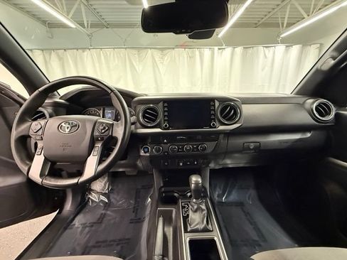 Certified 2023 Toyota Tacoma TRD Off-Road AWD/4WD image 18