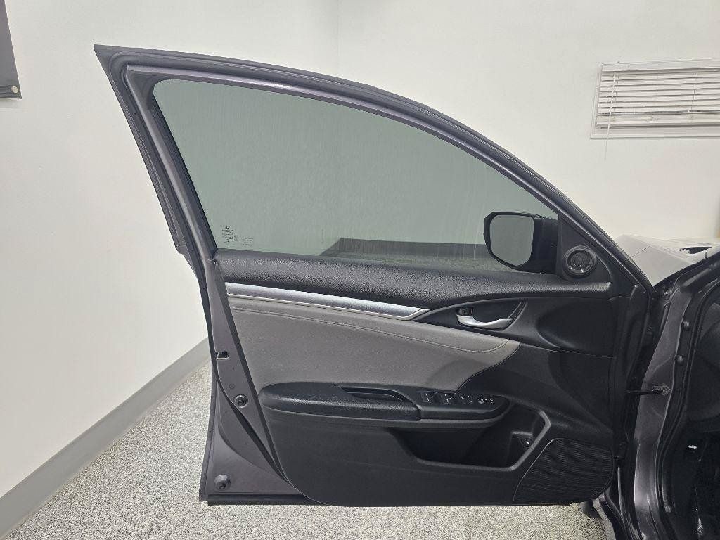 Used 2017 Honda Civic EX-L image 27
