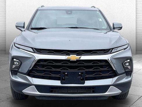 Used 2024 Chevrolet Blazer LT FWD image 2