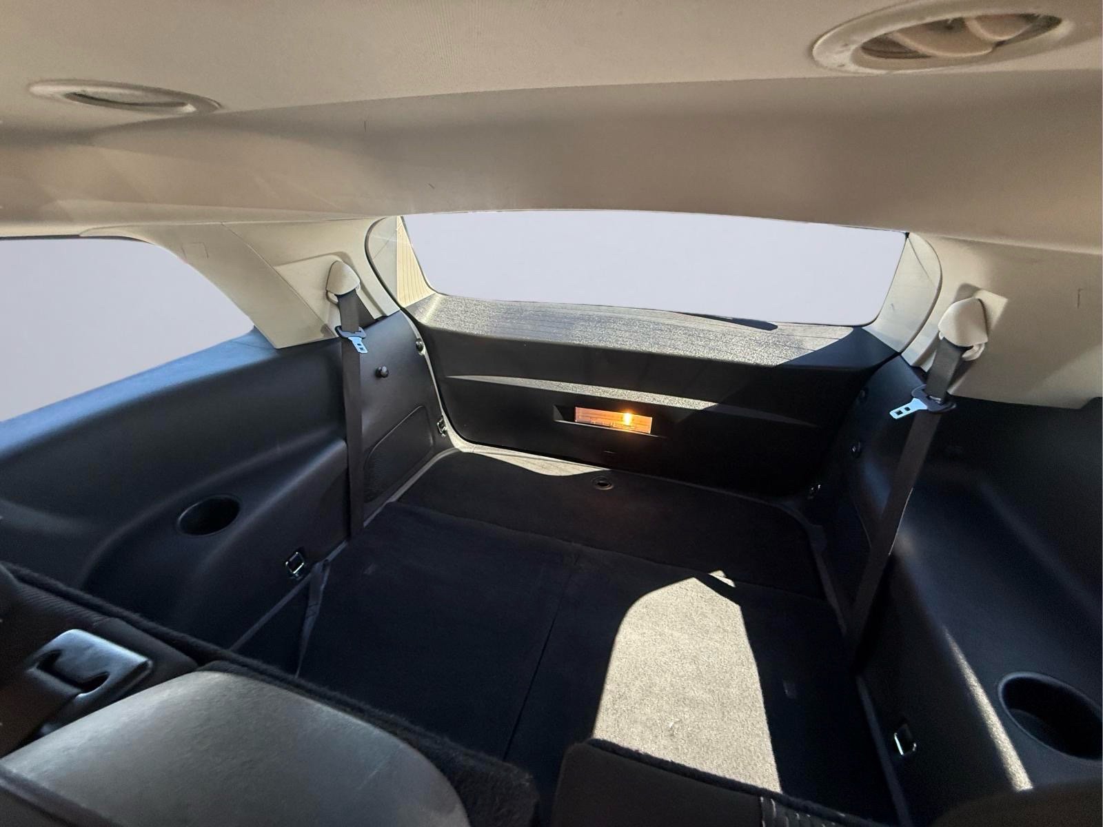 Used 2019 Dodge Journey SE w/ Blacktop Package FWD image 16