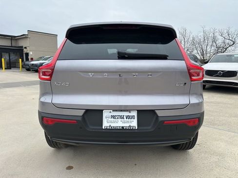 New 2026 Volvo XC40 B5 Plus w/ Climate Package image 6