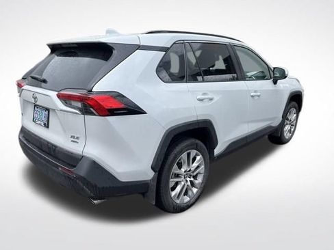 Used 2024 Toyota RAV4 XLE Premium w/ Weather Package AWD/4WD image 7