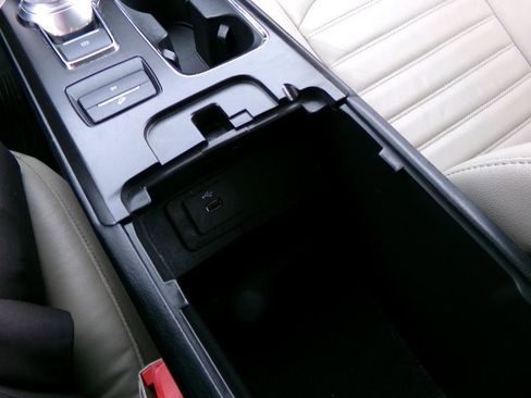 Used 2018 Ford Fusion Energi SE FWD image 22