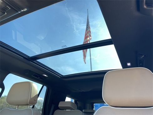 Used 2023 Chevrolet Tahoe Premier image 11