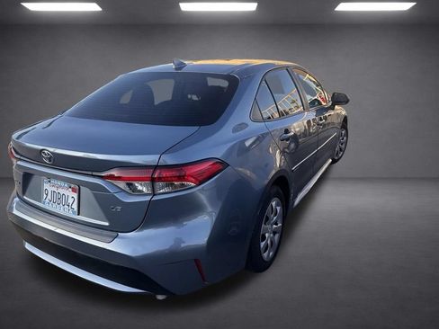 Used 2020 Toyota Corolla LE FWD image 12