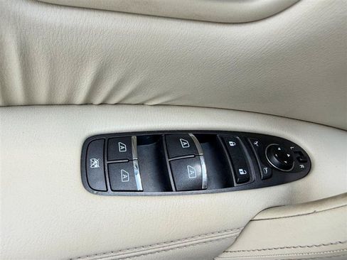 Used 2013 INFINITI QX56 4WD w/ Deluxe Touring Pkg image 31
