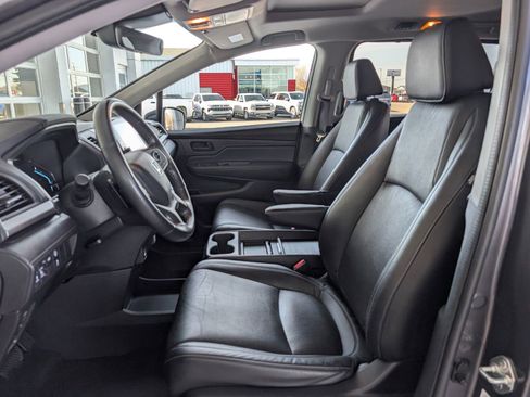Used 2024 Honda Odyssey EX-L image 11