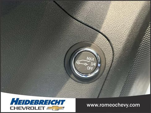 Used 2019 GMC Acadia SLE w/ Driver Alert Package I FWD image 30