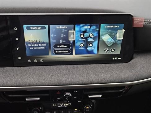 Used 2026 Nissan Kicks SV w/ Illumination Package image 12