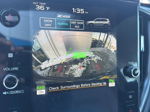 Used 2025 Subaru Forester Limited w/ Popular Package image 37