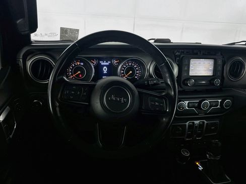 Used 2018 Jeep Wrangler Unlimited Sport S AWD/4WD image 17