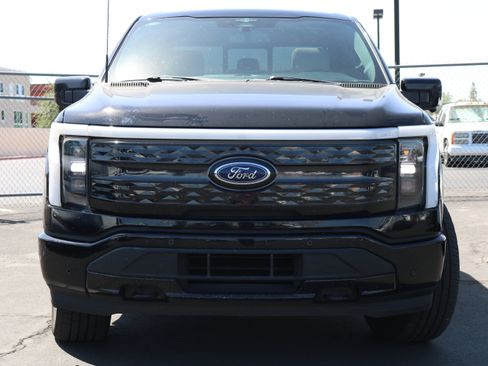 Certified 2023 Ford F150 Lightning Platinum image 3