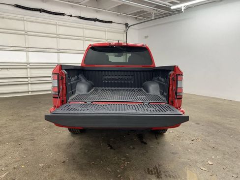 Used 2023 Nissan Frontier SV image 28