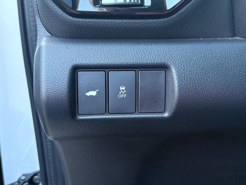 Certified 2023 Honda Pilot Touring image 13