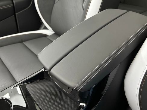 New 2025 Buick Envision Sport Touring image 31