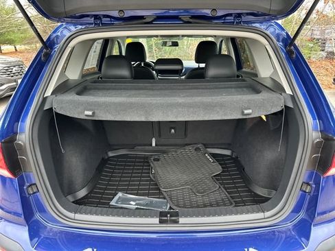 Used 2022 Volkswagen Taos SE image 18