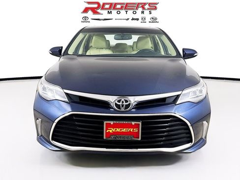 Used 2016 Toyota Avalon Touring FWD image 7
