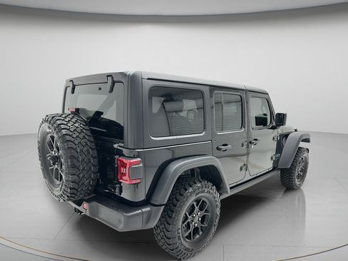 Used 2024 Jeep Wrangler Unlimited AWD/4WD image 3