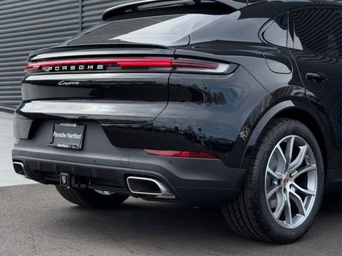 New 2025 Porsche Cayenne Coupe AWD/4WD image 13