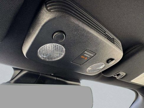 Used 2021 Ford Mustang Coupe image 34