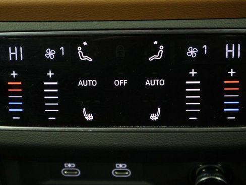 Used 2023 Audi A6 Premium Plus w/ Premium Plus Package image 50