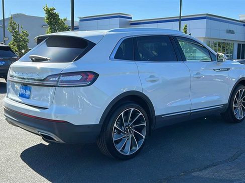 Used 2023 Lincoln Nautilus Reserve w/ Equipment Group 202A AWD/4WD image 5