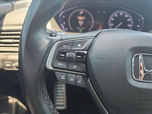 Used 2019 Honda Accord Sport image 18