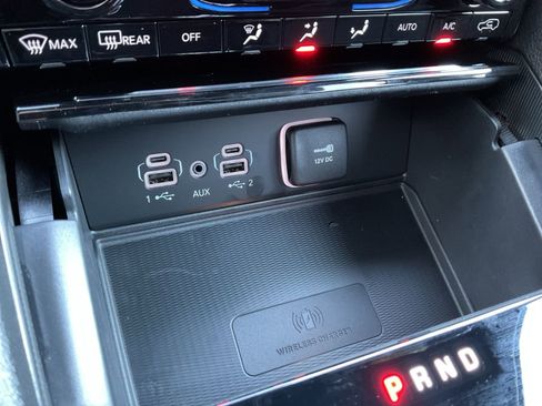 New 2025 Jeep Grand Cherokee Laredo X w/ Luxury Tech Group I image 26