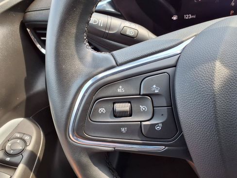 Used 2024 Buick Envista Preferred w/ Convenience I Package FWD image 14