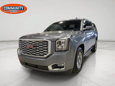 Used 2020 GMC Yukon XL Denali w/ Denali Ultimate Package AWD/4WD image 12