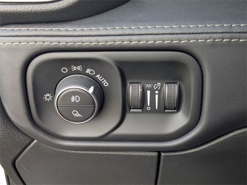 New 2026 RAM 3500 Limited image 14