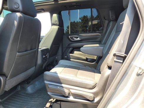 Used 2021 Chevrolet Tahoe Z71 w/ Luxury Package image 6