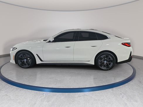 Used 2023 BMW i4 eDrive40 w/ Premium Package RWD image 8
