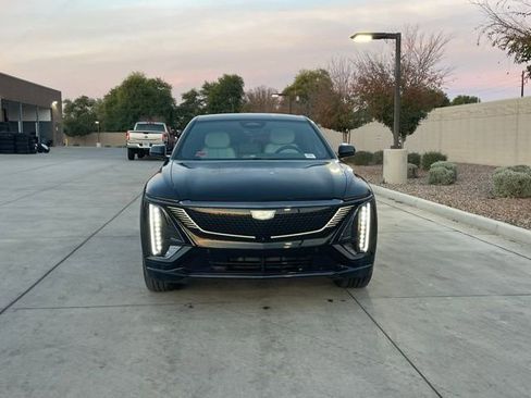 Used 2024 Cadillac Lyriq Sport image 5