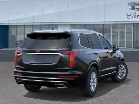 New 2025 Cadillac XT6 Luxury image 4