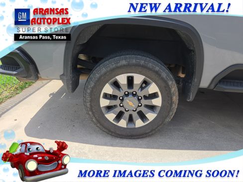 Used 2025 Chevrolet Silverado 2500 Custom w/ Custom Convenience Package AWD/4WD image 4