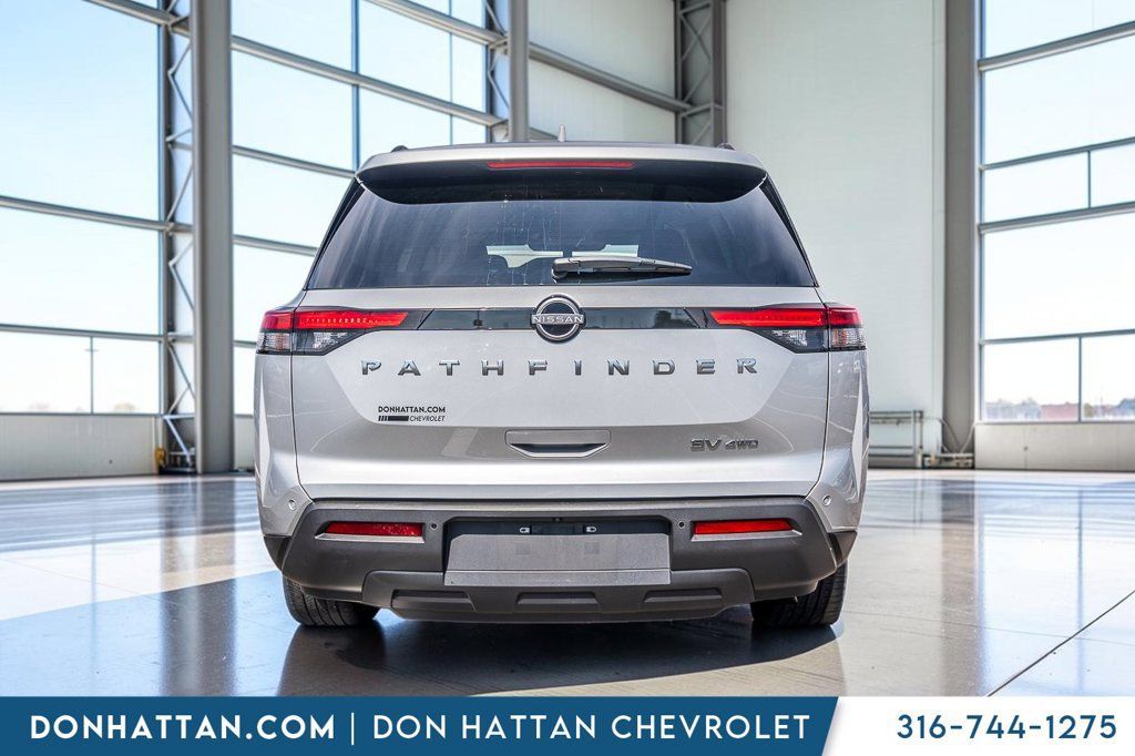 Used 2024 Nissan Pathfinder SV AWD/4WD image 32