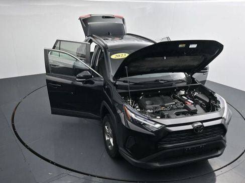 Used 2023 Toyota RAV4 XLE AWD/4WD image 37