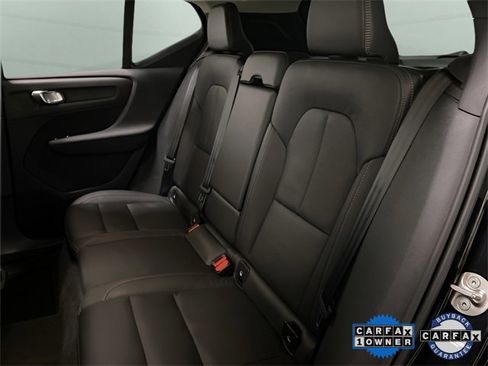 Used 2025 Volvo XC40 B5 Plus image 69