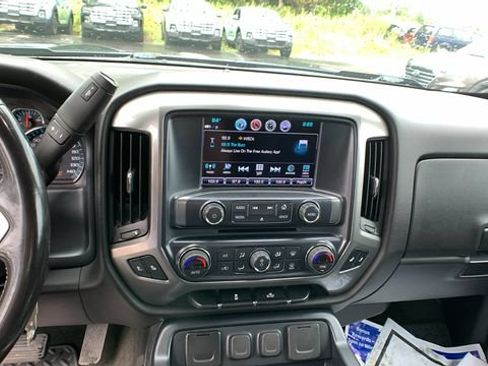 Used 2018 Chevrolet Silverado 1500 LT w/ All Star Edition AWD/4WD image 17