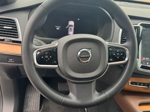Used 2024 Volvo XC90 B6 Plus AWD/4WD image 20