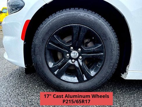 Used 2019 Dodge Charger SXT w/ Driver Confidence Group image 39