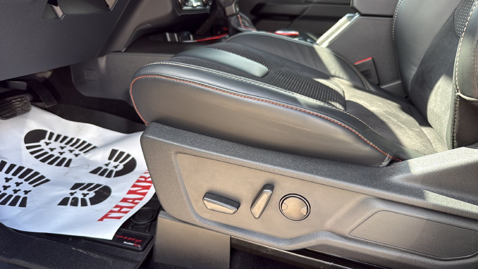 New 2026 Ford Bronco Raptor w/ Interior Carbon Fiber Pack AWD/4WD image 11