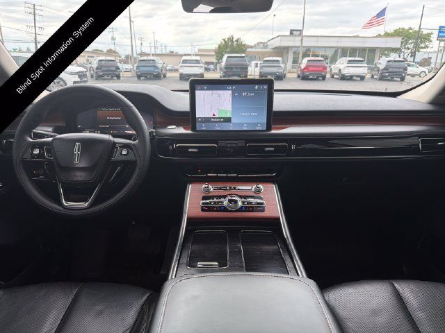 Used 2023 Lincoln Aviator Reserve w/ Equipment Group 201A AWD/4WD image 15