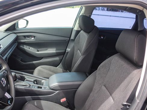 Certified 2023 Honda Accord LX image 17