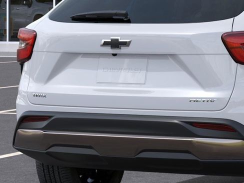 New 2026 Chevrolet Trax ACTIV FWD image 14