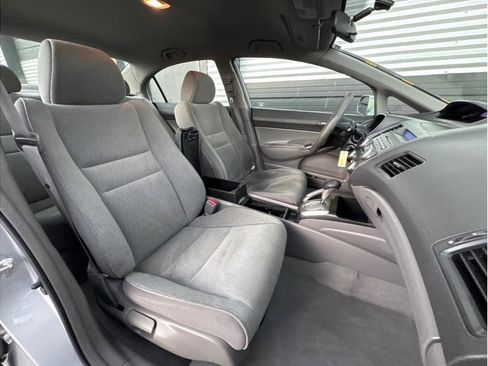 Used 2010 Honda Civic LX image 4